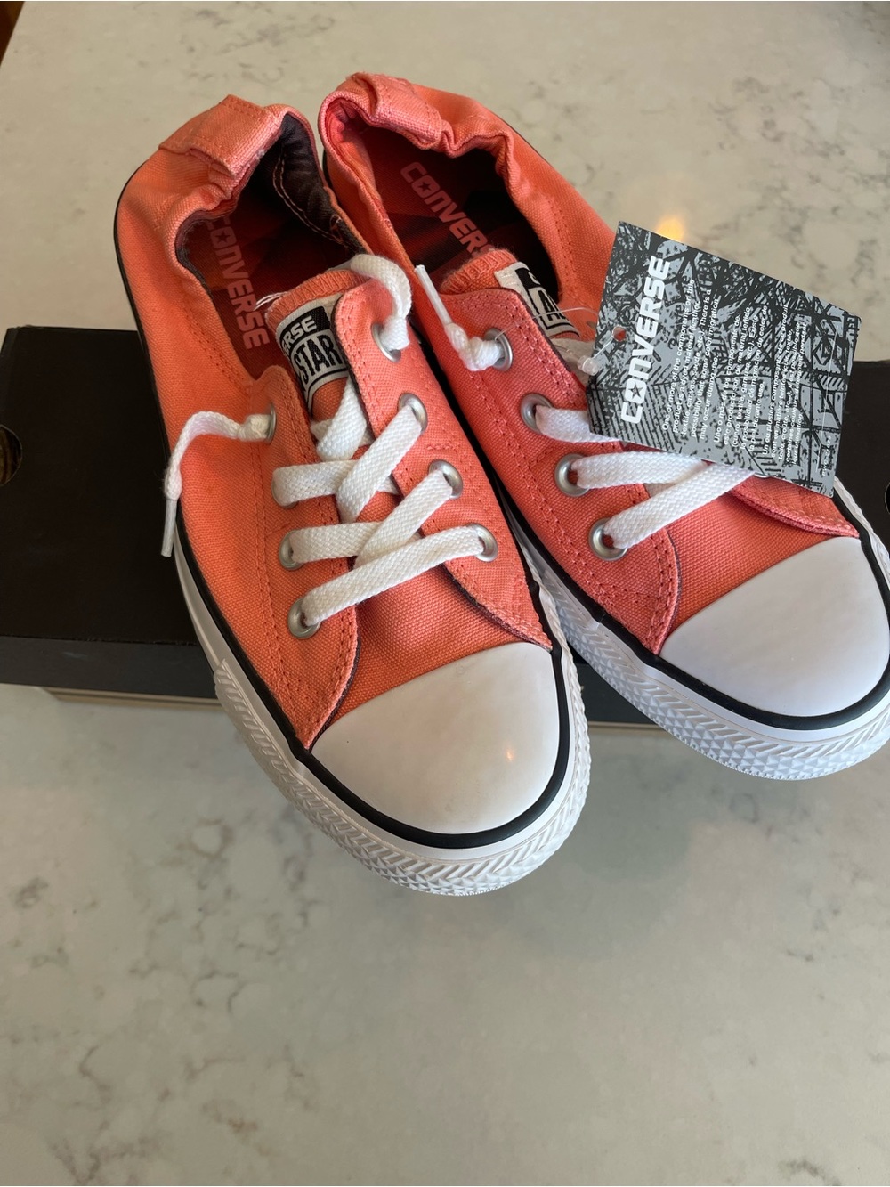 Converse Womens Coral Low Top Canvas Sneakers with White Accents 7.5 new